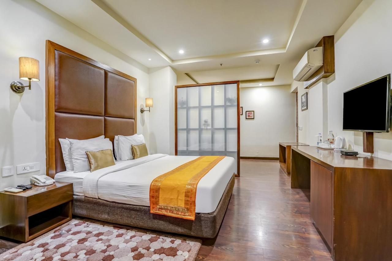 Townhouse 552Hotel Royal Court Jalandhar Exterior photo