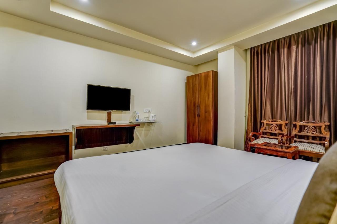 Townhouse 552Hotel Royal Court Jalandhar Exterior photo